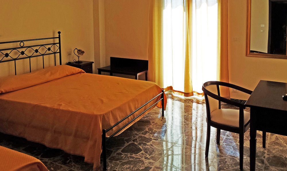 B&B Capo Sant'Alessio Sant'Alessio Siculo Exterior foto